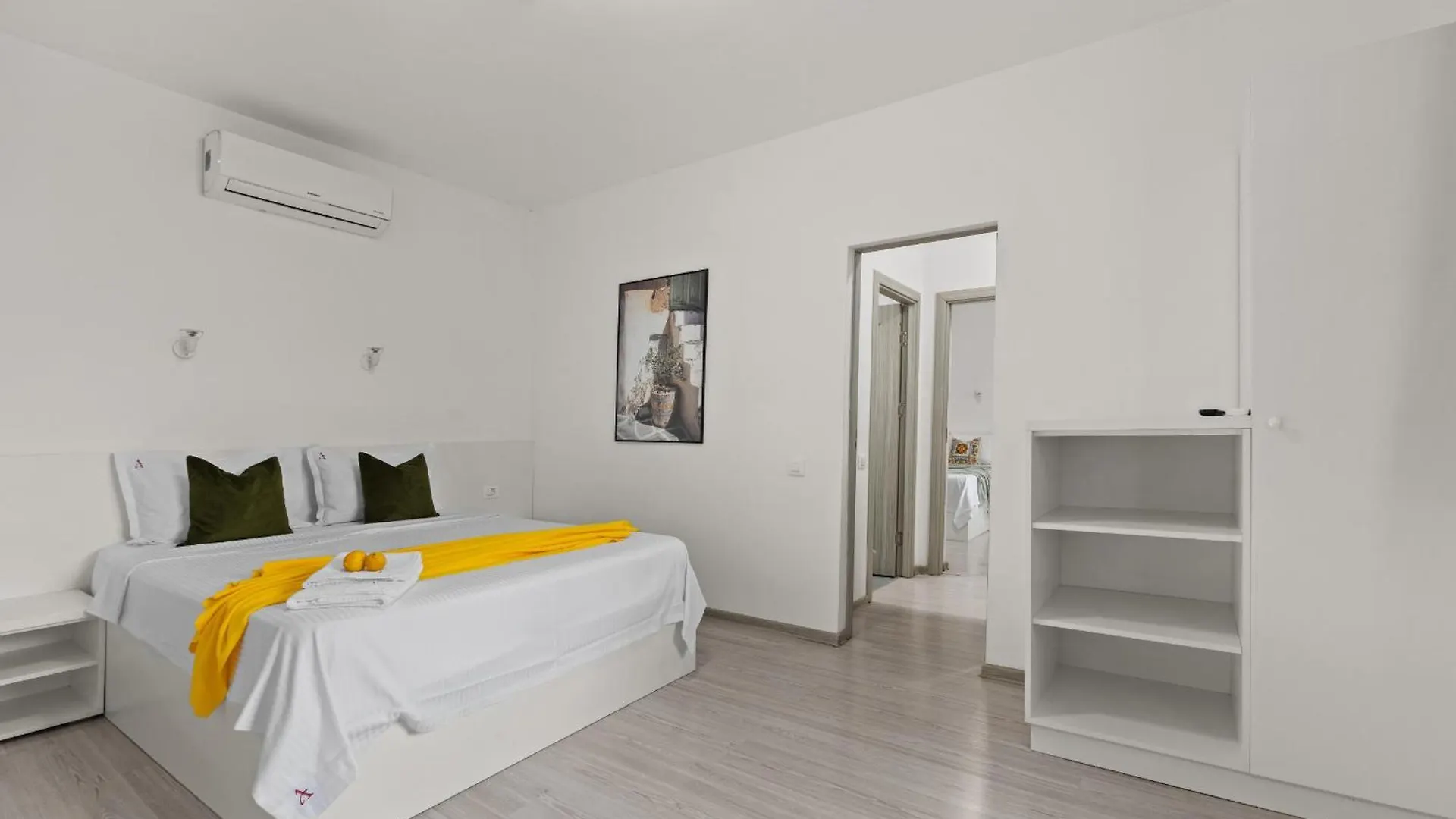 Family Old Town Quad Apartment Bucharest