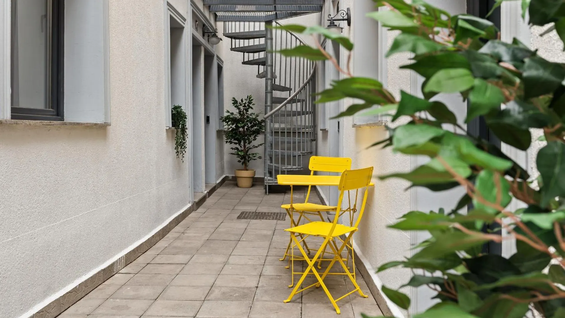 Family Old Town Quad Apartment Bucharest 0*,
