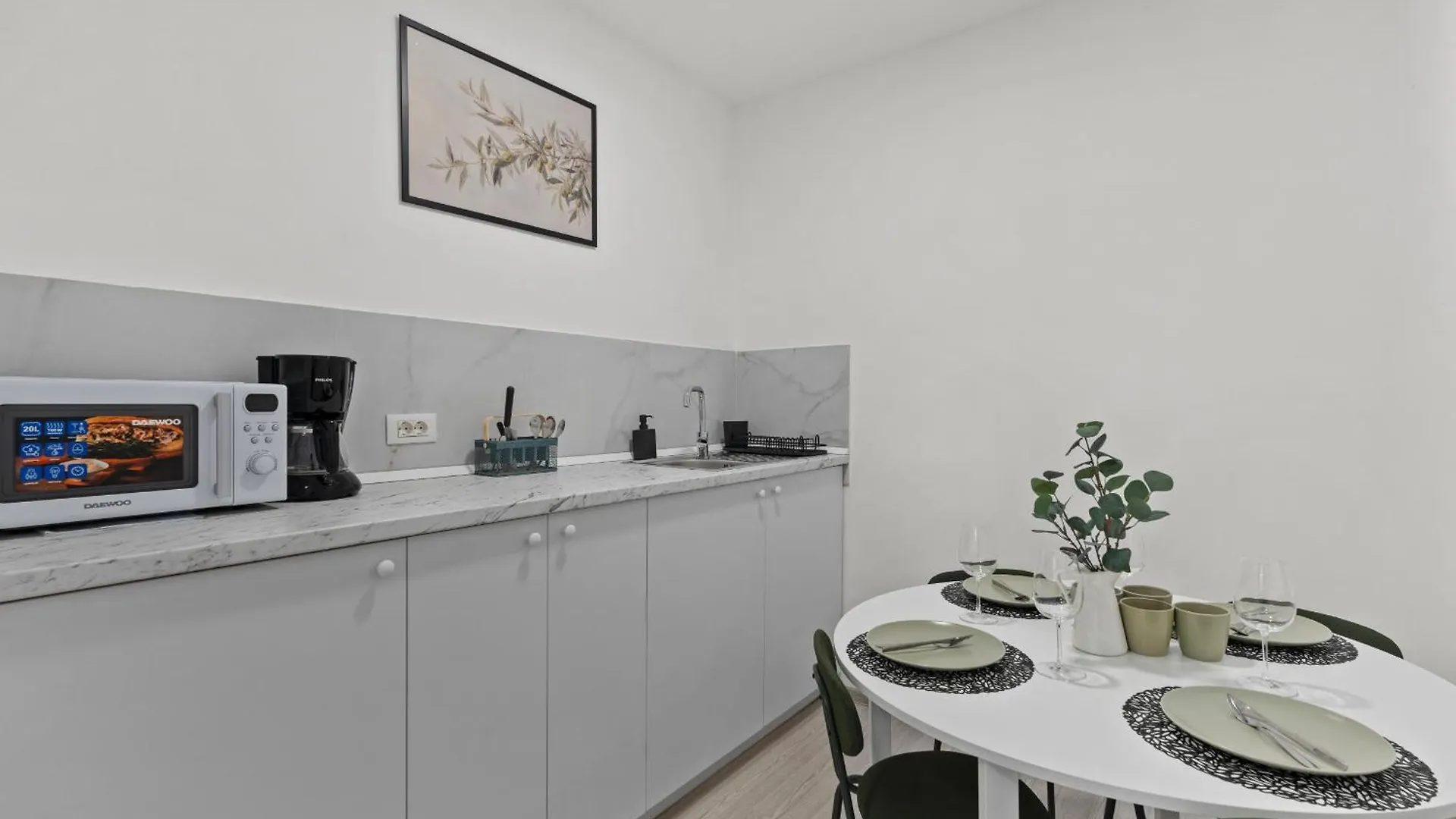 Family Old Town Quad Apartment Bucharest