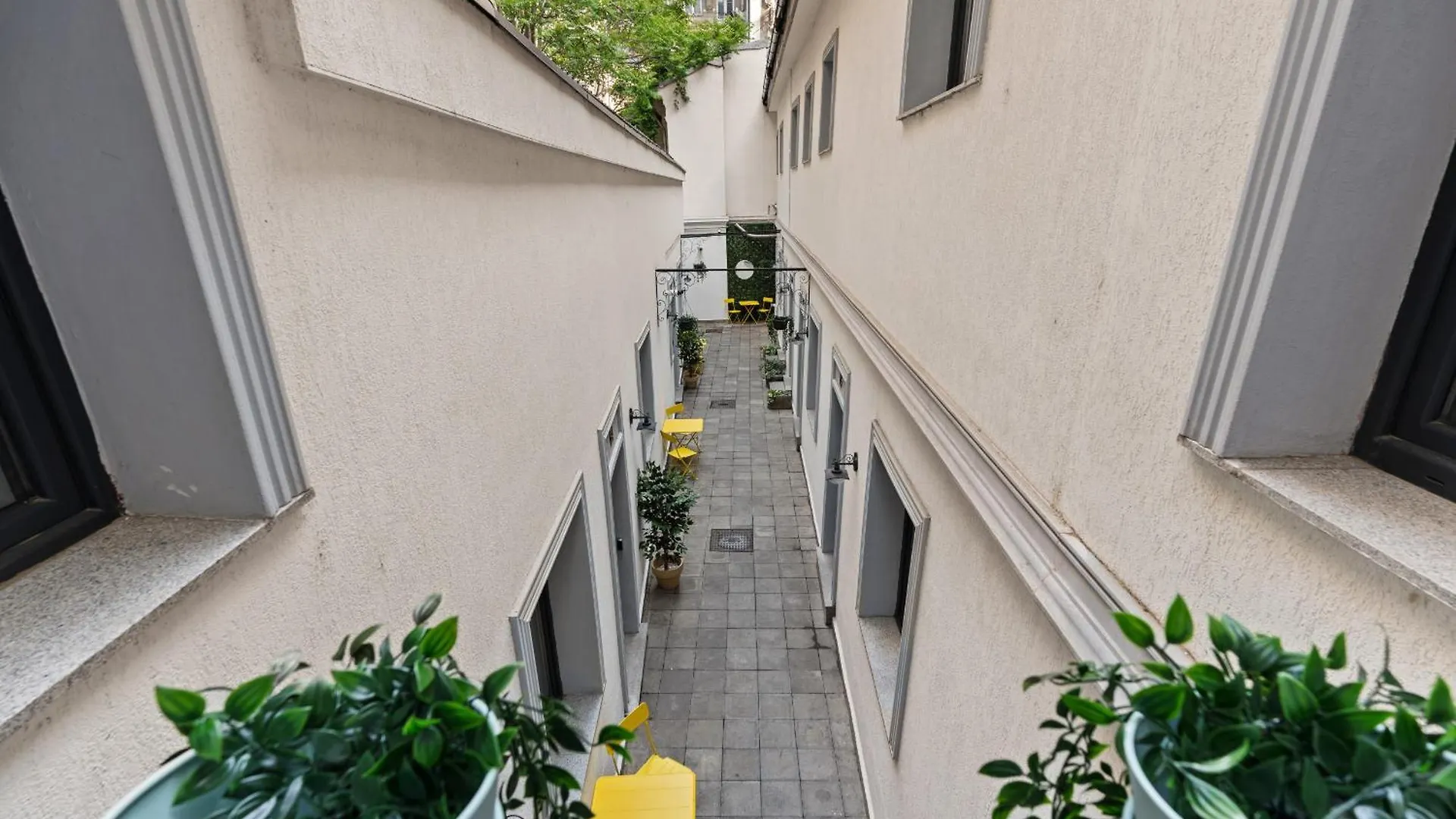 Family Old Town Quad Apartment Bucharest